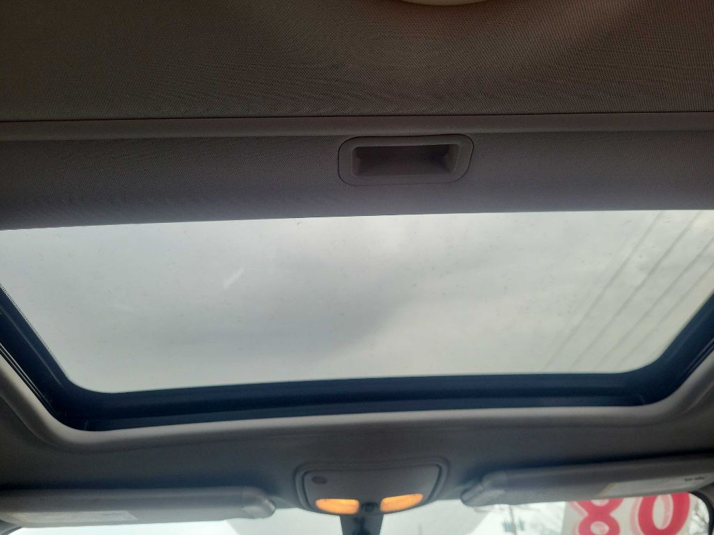 2008 Pontiac G6 Image 10