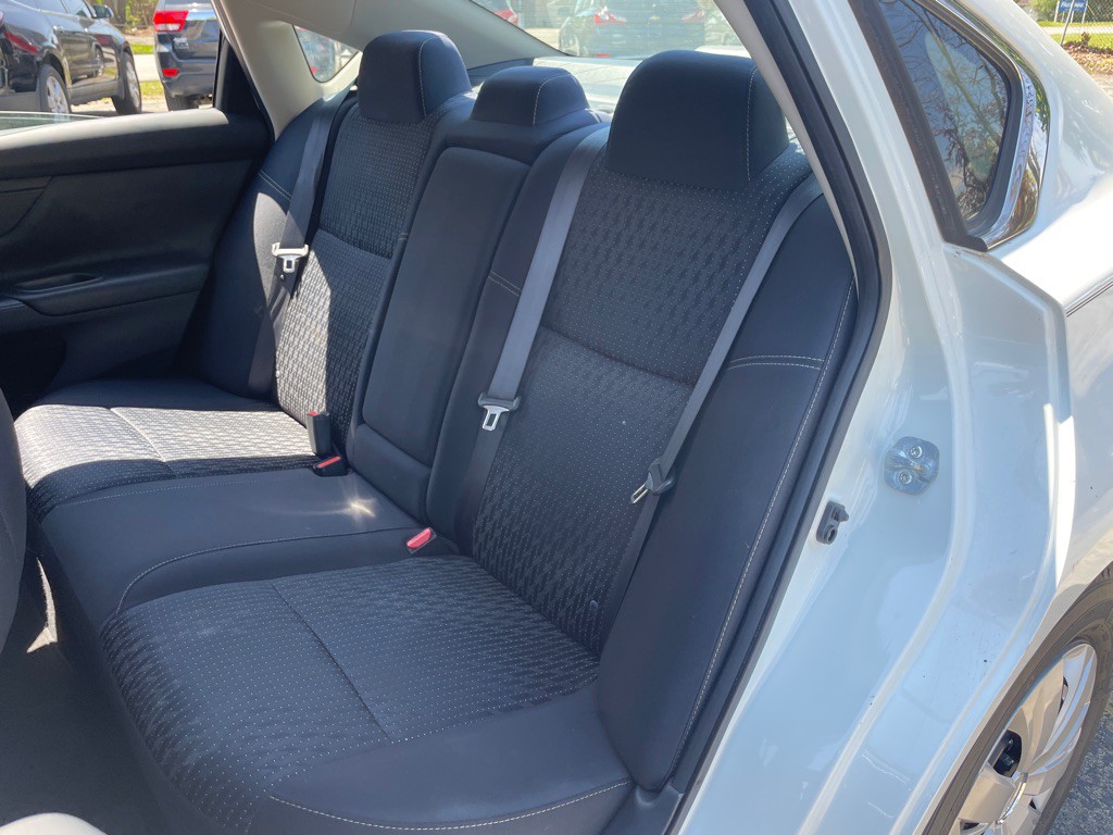 2016 Nissan Altima Image 11