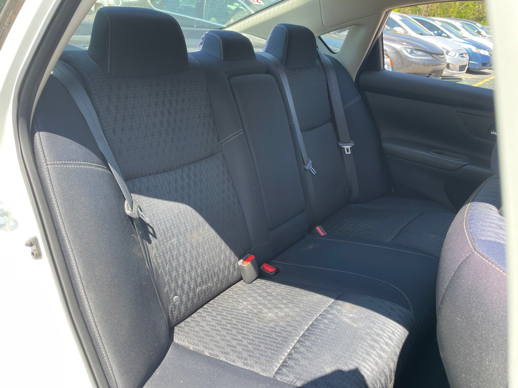 2016 Nissan Altima Image 13