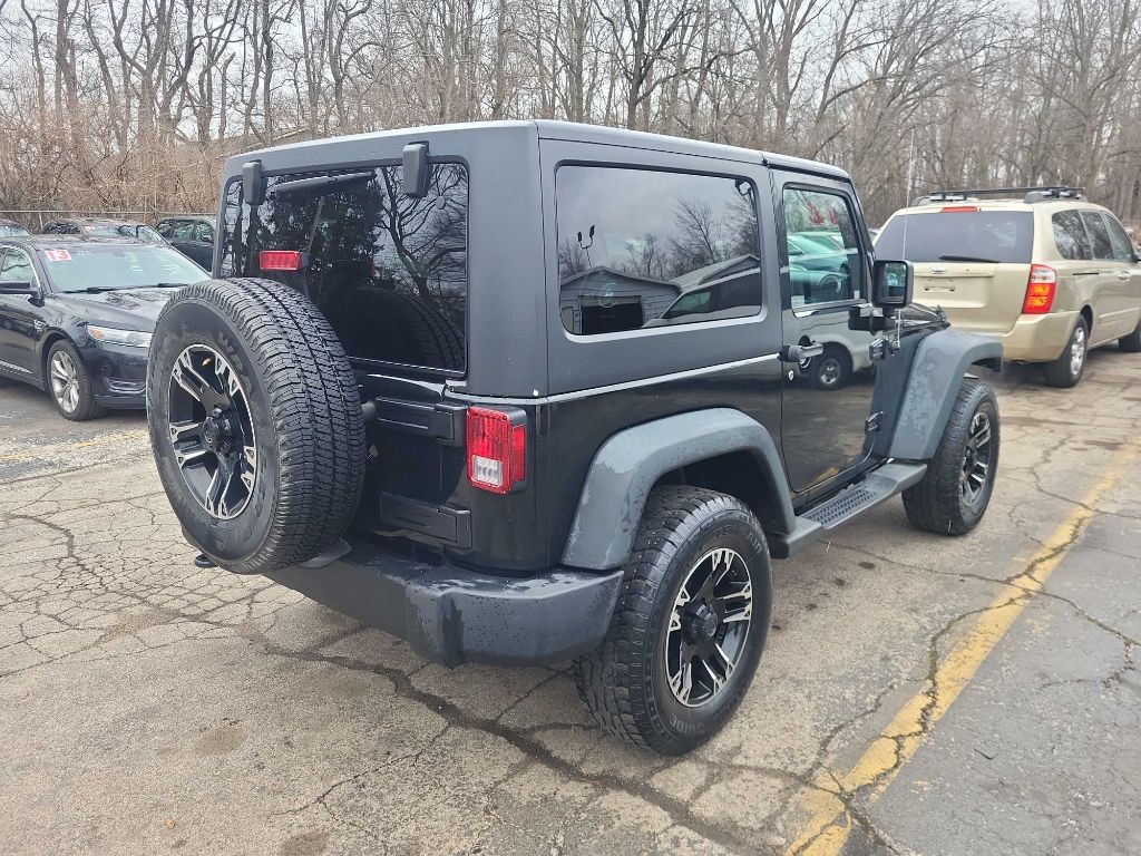 2012 Jeep Wrangler Image 5