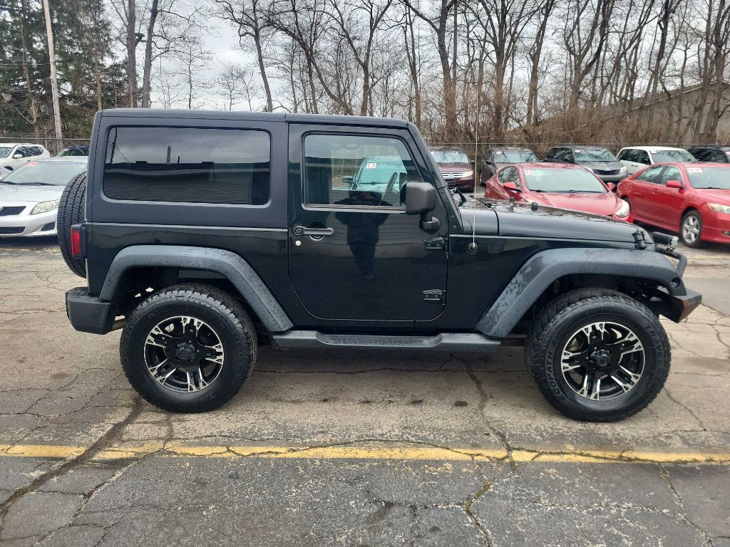 2012 Jeep Wrangler Image 8