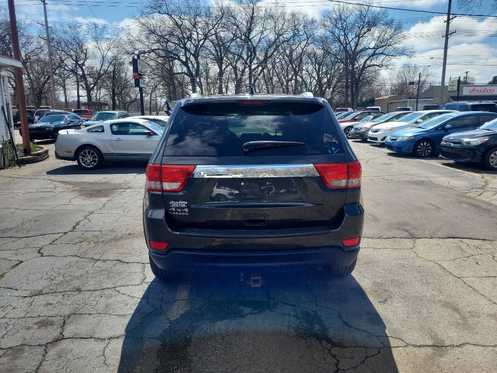 2011 Jeep Grand Cherokee Image 7