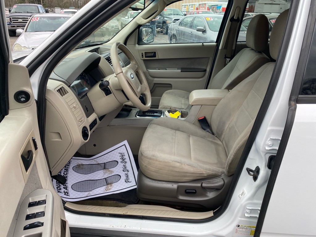 2010 Ford Escape Image 7