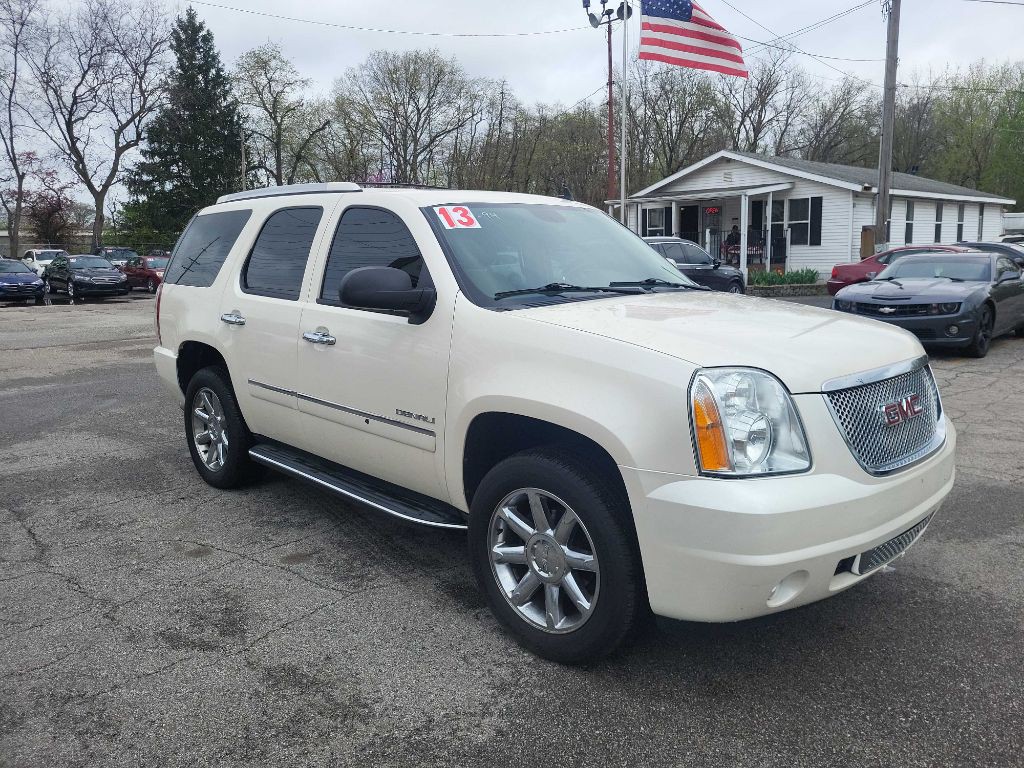 2013 GMC Yukon Image 2