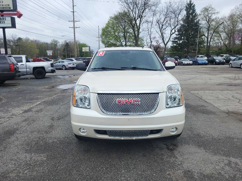 2013 GMC Yukon Image 3