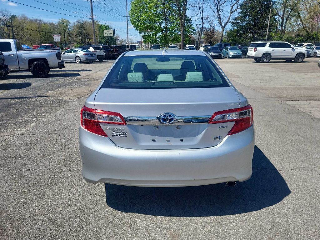 2012 Toyota Camry Image 7
