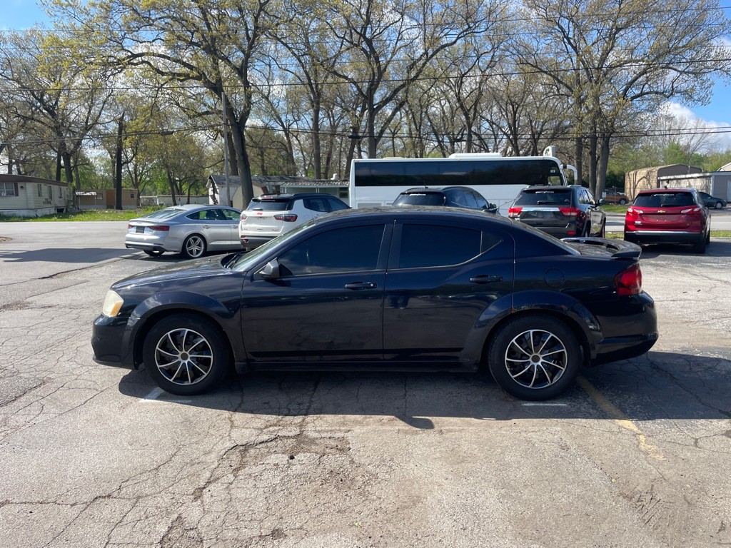 2012 Dodge Avenger Image 8