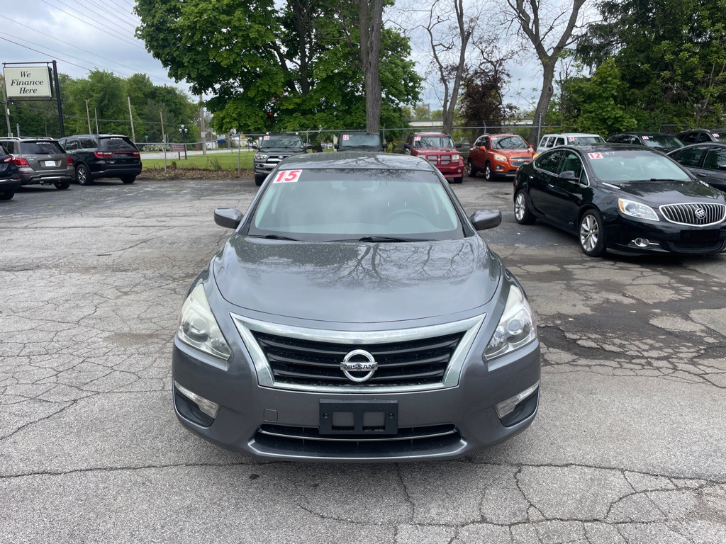 2015 Nissan Altima Image 2