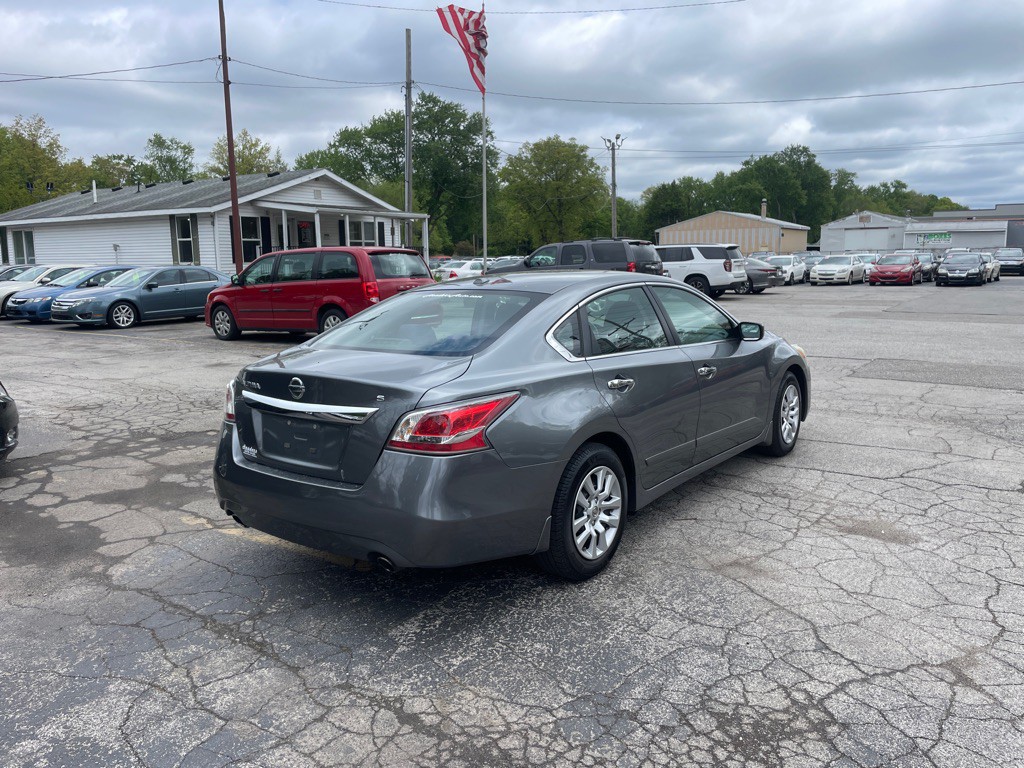 2015 Nissan Altima Image 5