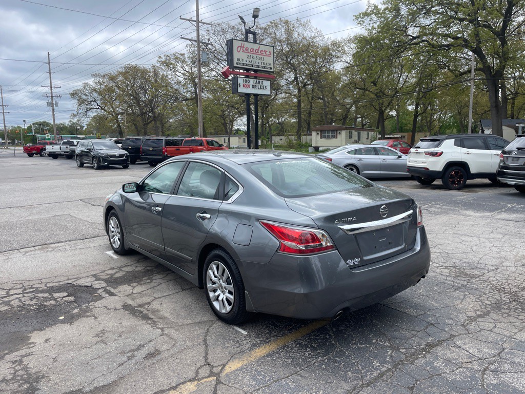 2015 Nissan Altima Image 7