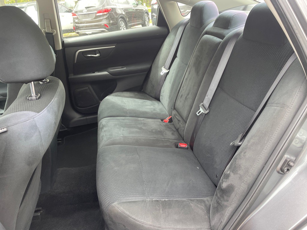 2015 Nissan Altima Image 11