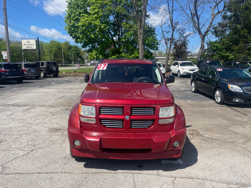 2007 Dodge Nitro Image 2