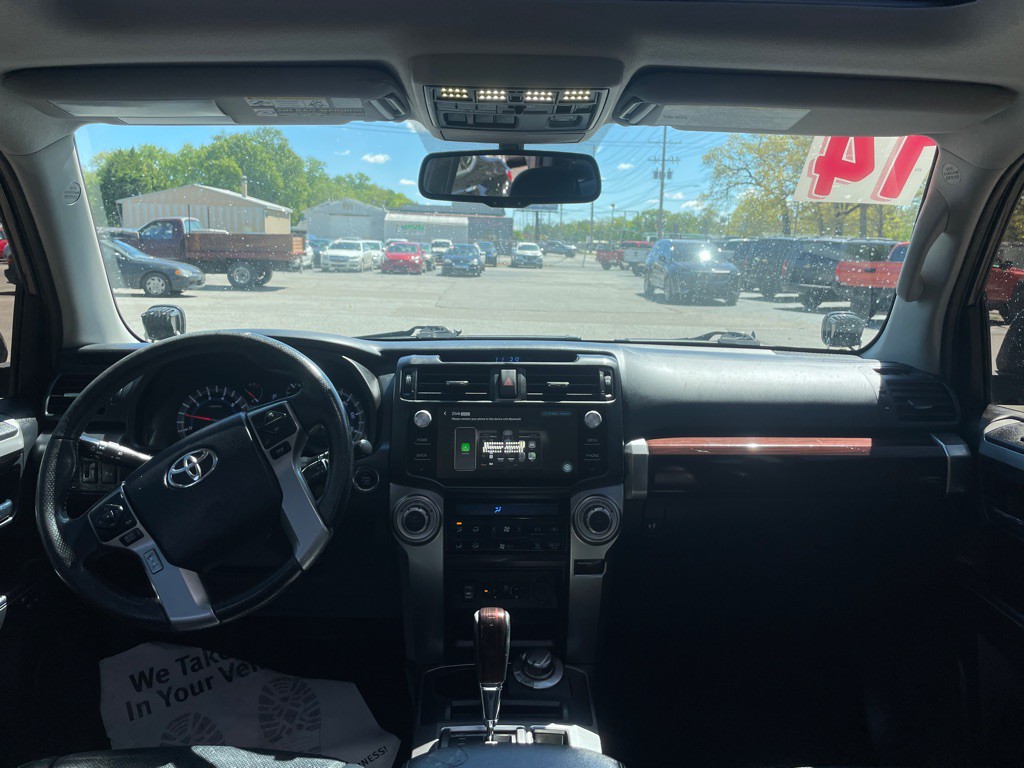 2014 Toyota 4Runner Image 9