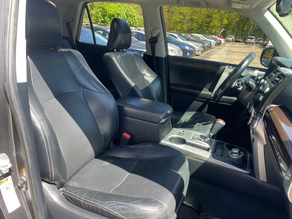 2014 Toyota 4Runner Image 13