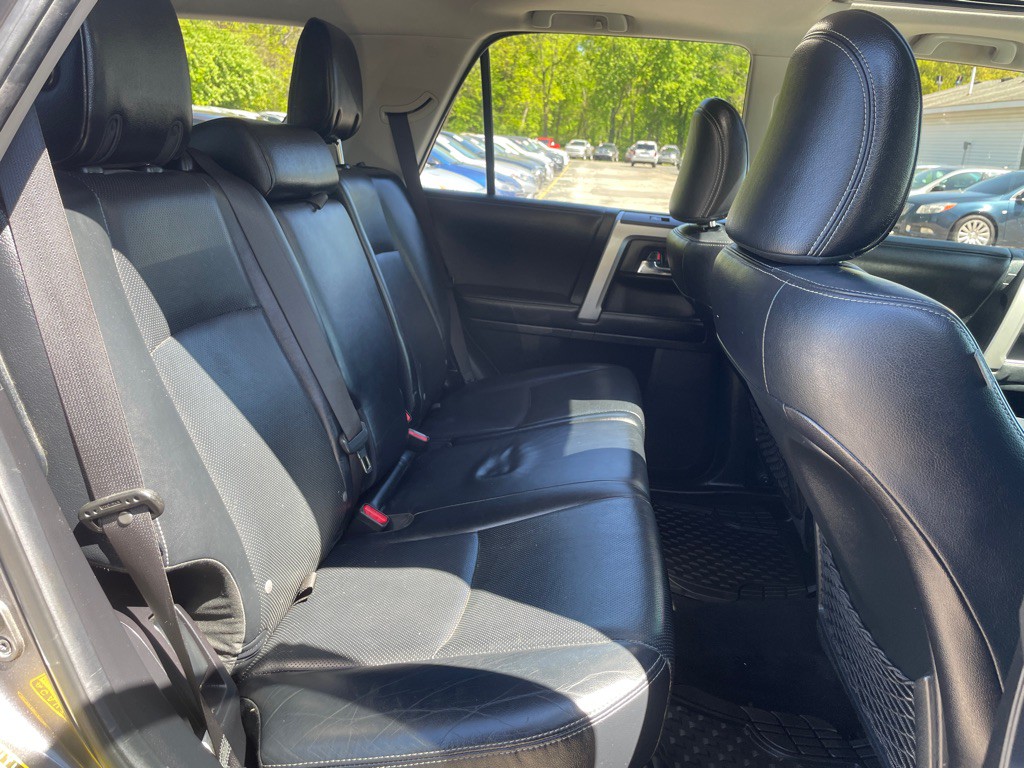 2014 Toyota 4Runner Image 14