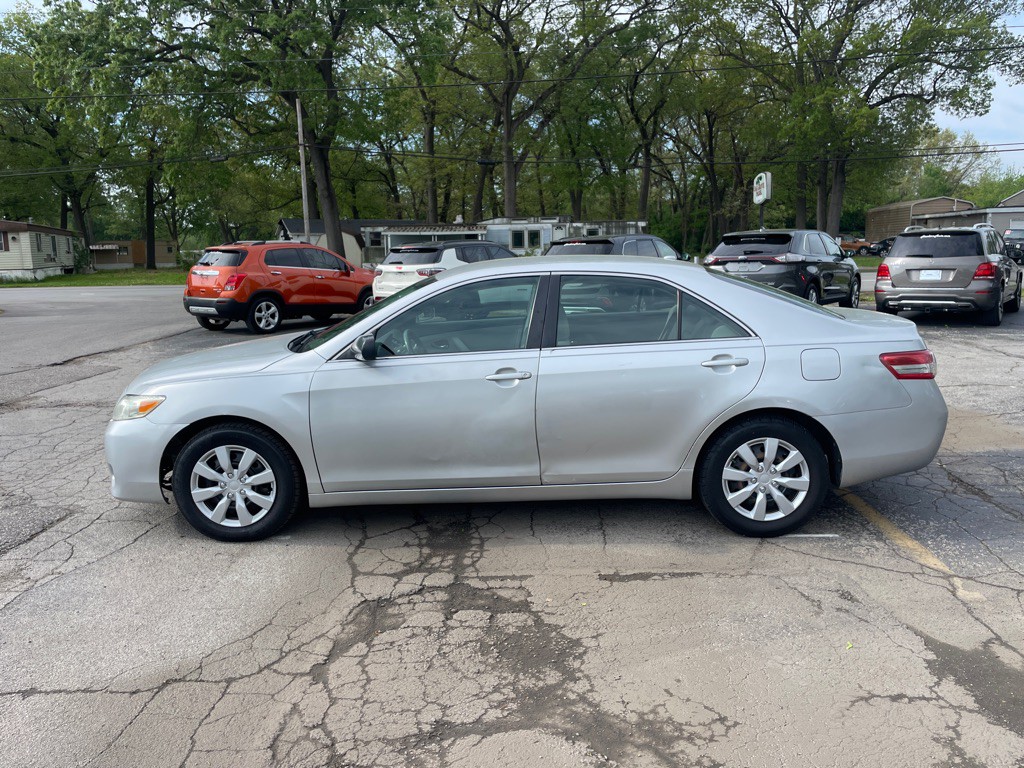 2010 Toyota Camry Image 8