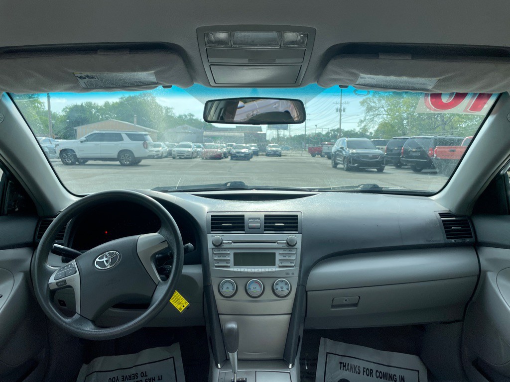 2010 Toyota Camry Image 9