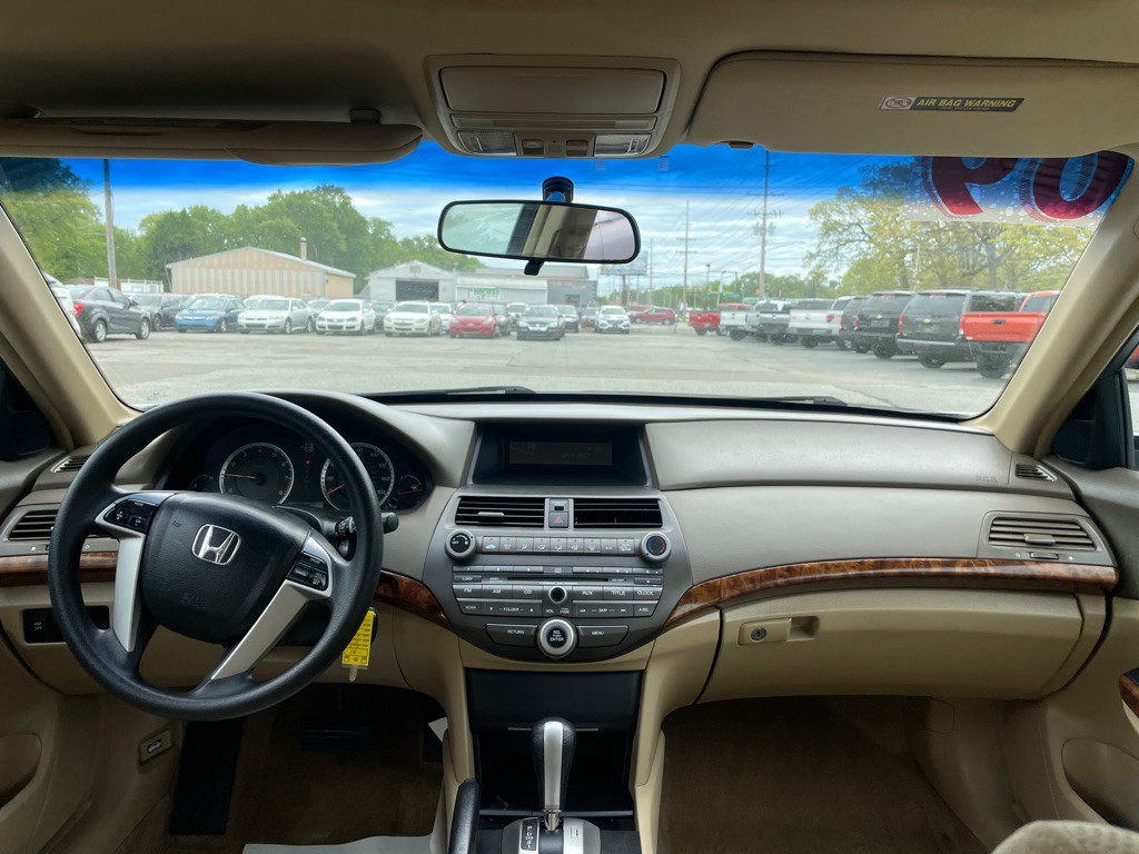 2009 Honda Accord Image 9