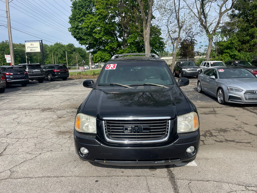2003 GMC Envoy Image 2