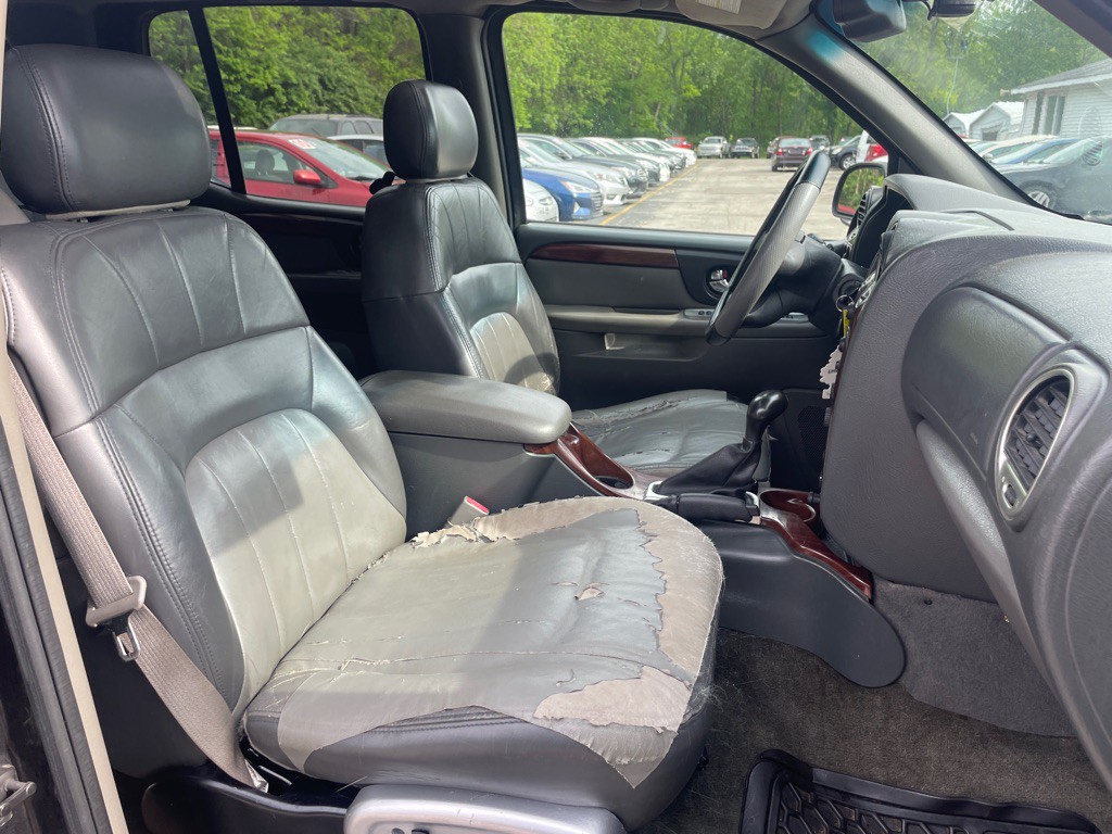 2003 GMC Envoy Image 13
