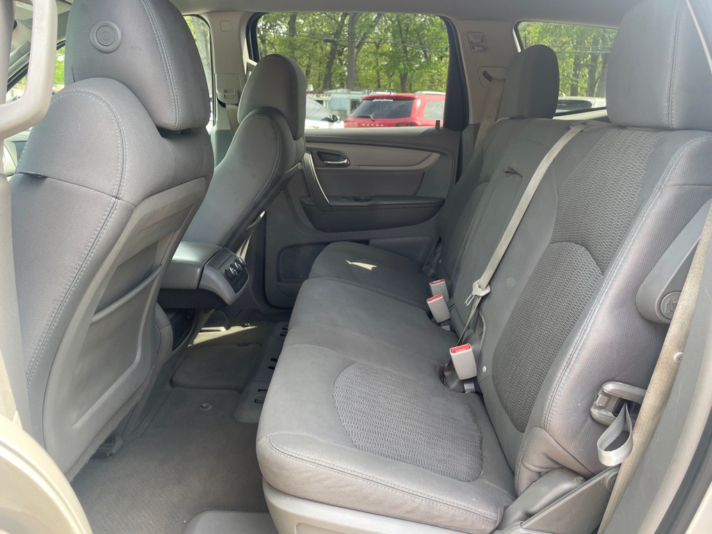 2013 Chevrolet Traverse Image 11