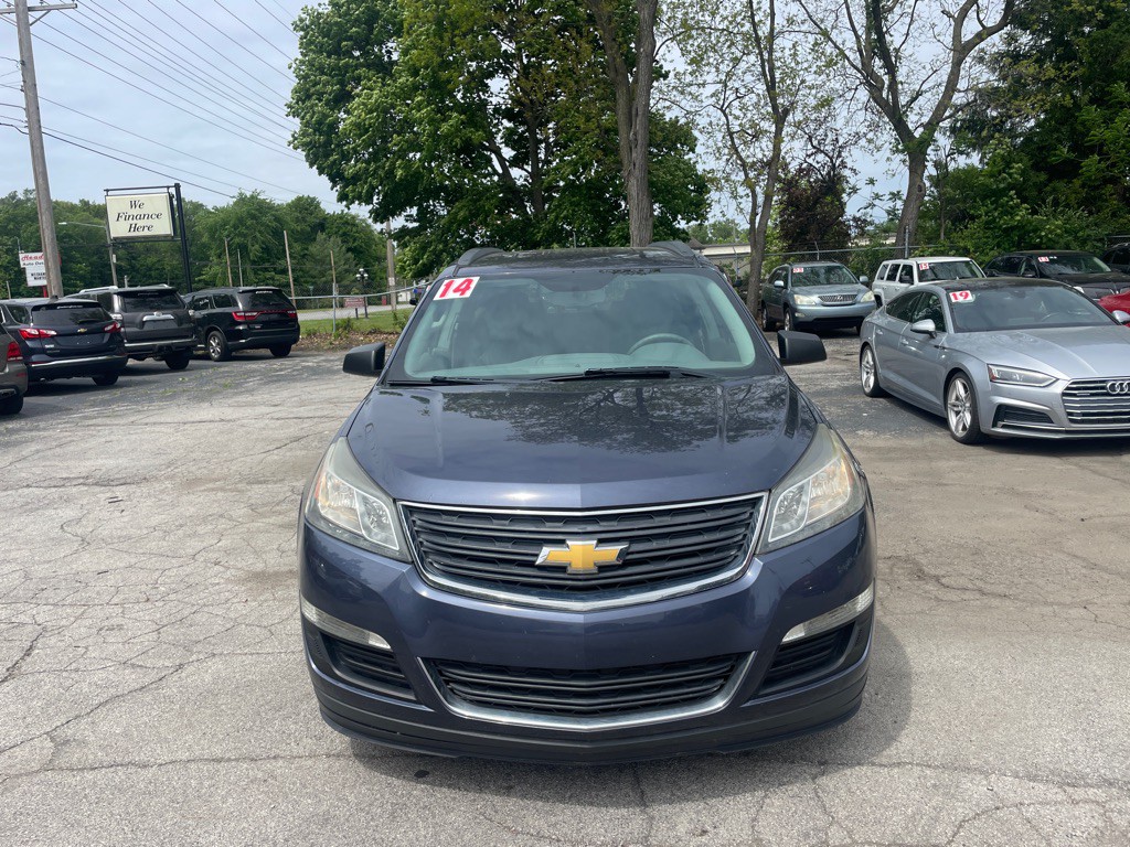 2014 Chevrolet Traverse Image 2