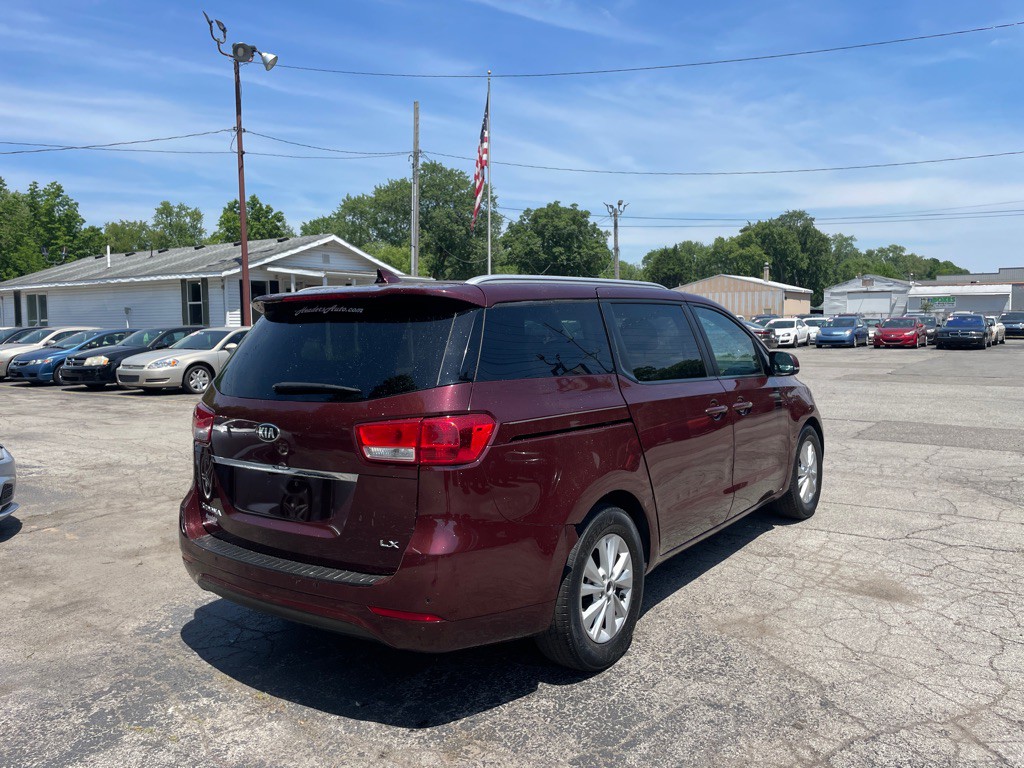 2017 Kia Sedona Image 5