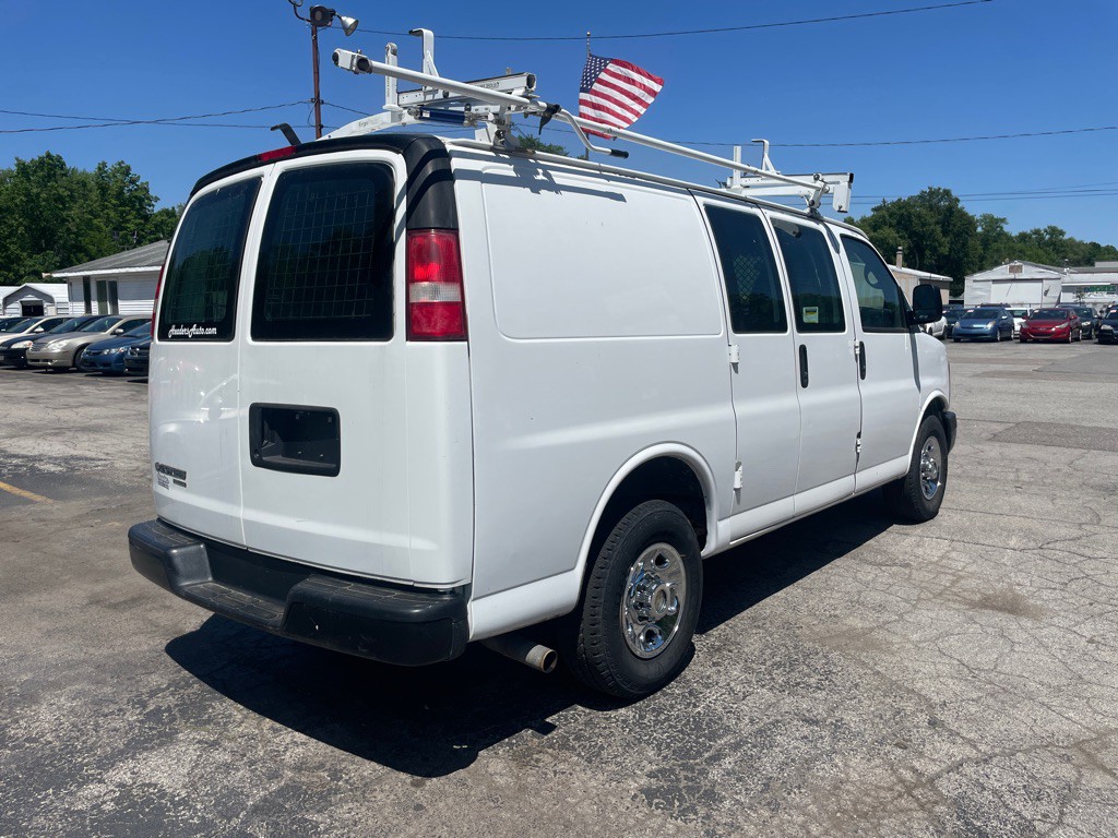 2012 Chevrolet Express Image 5