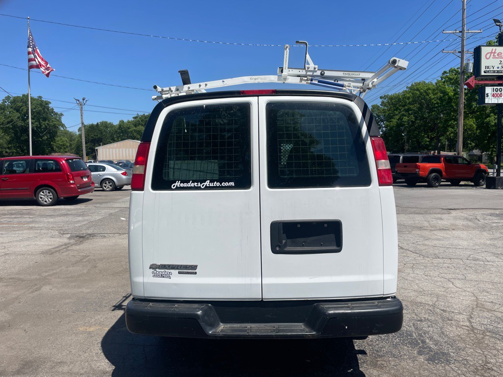 2012 Chevrolet Express Image 6