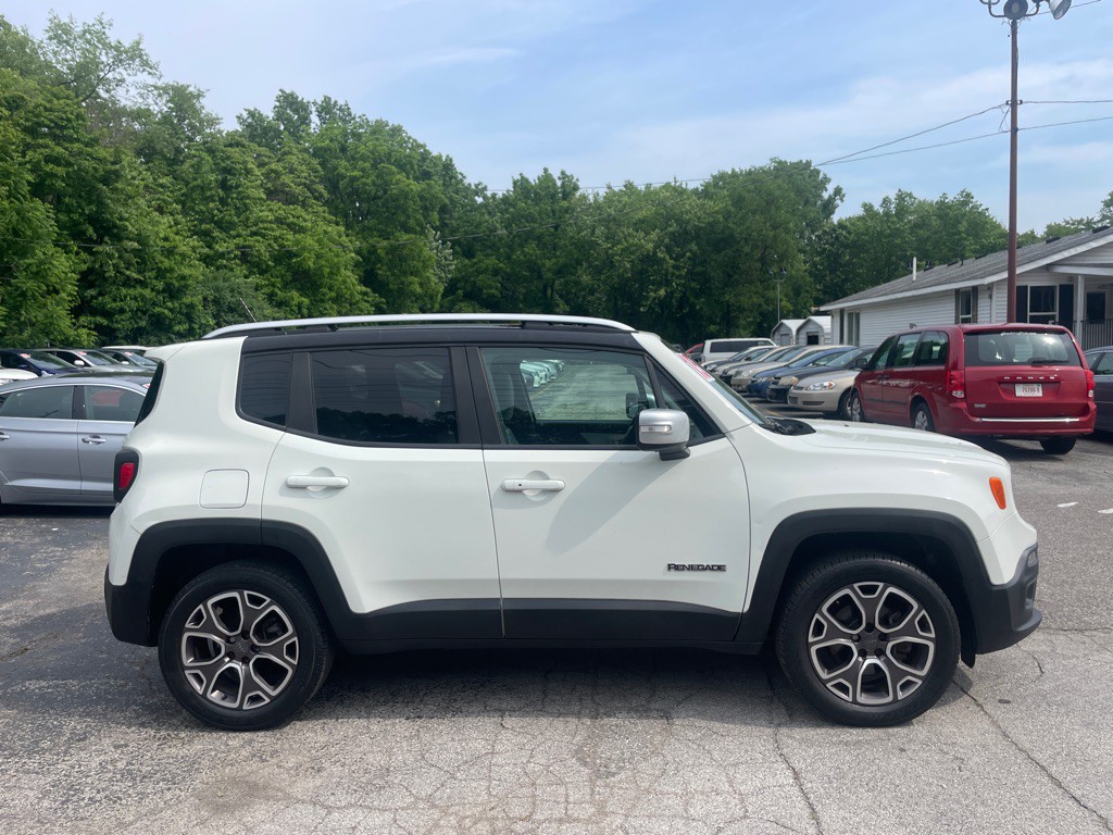 2015 Jeep Renegade Image 4