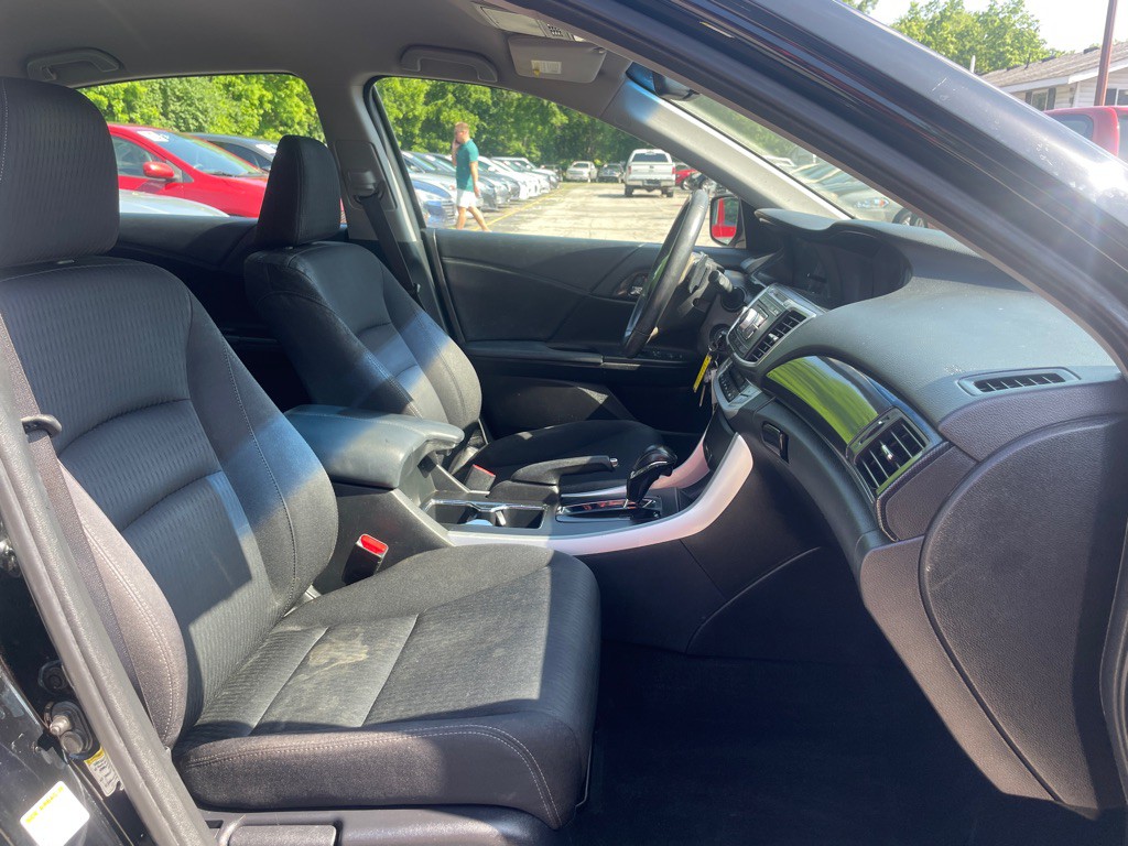 2013 Honda Accord Image 12