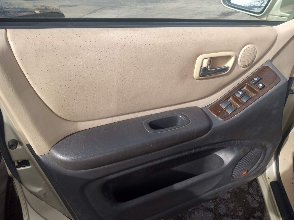 2002 Toyota Highlander Image 3