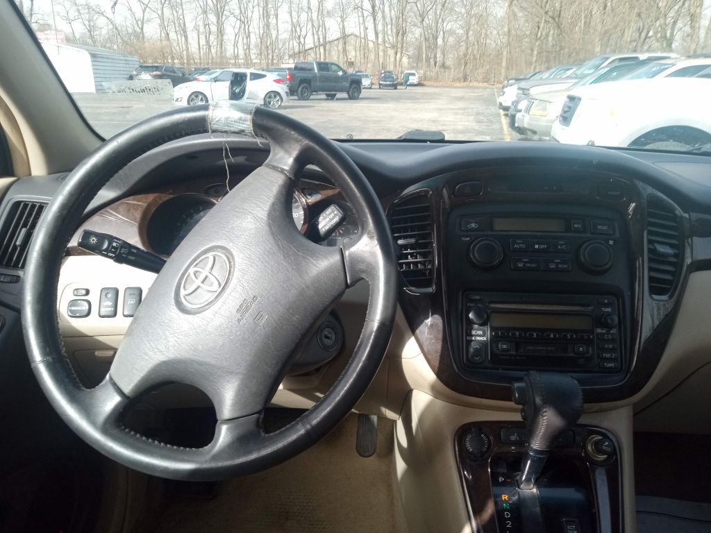 2002 Toyota Highlander Image 9