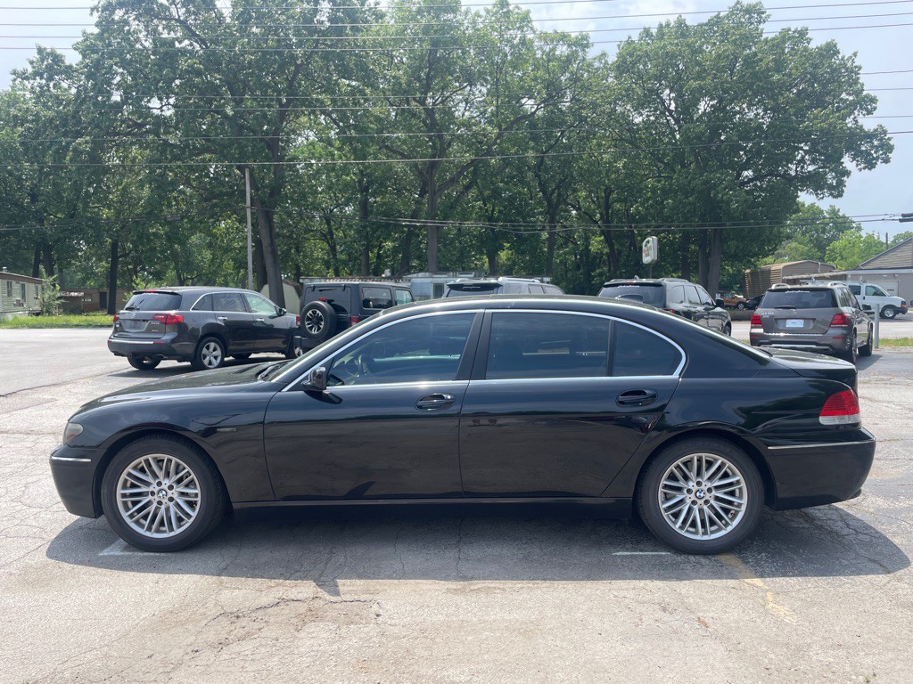 2004 BMW 7 Series Image 8