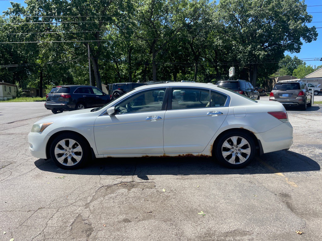 2008 Honda Accord Image 8