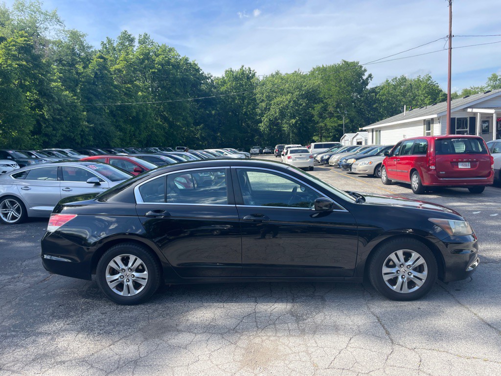 2011 Honda Accord Image 4
