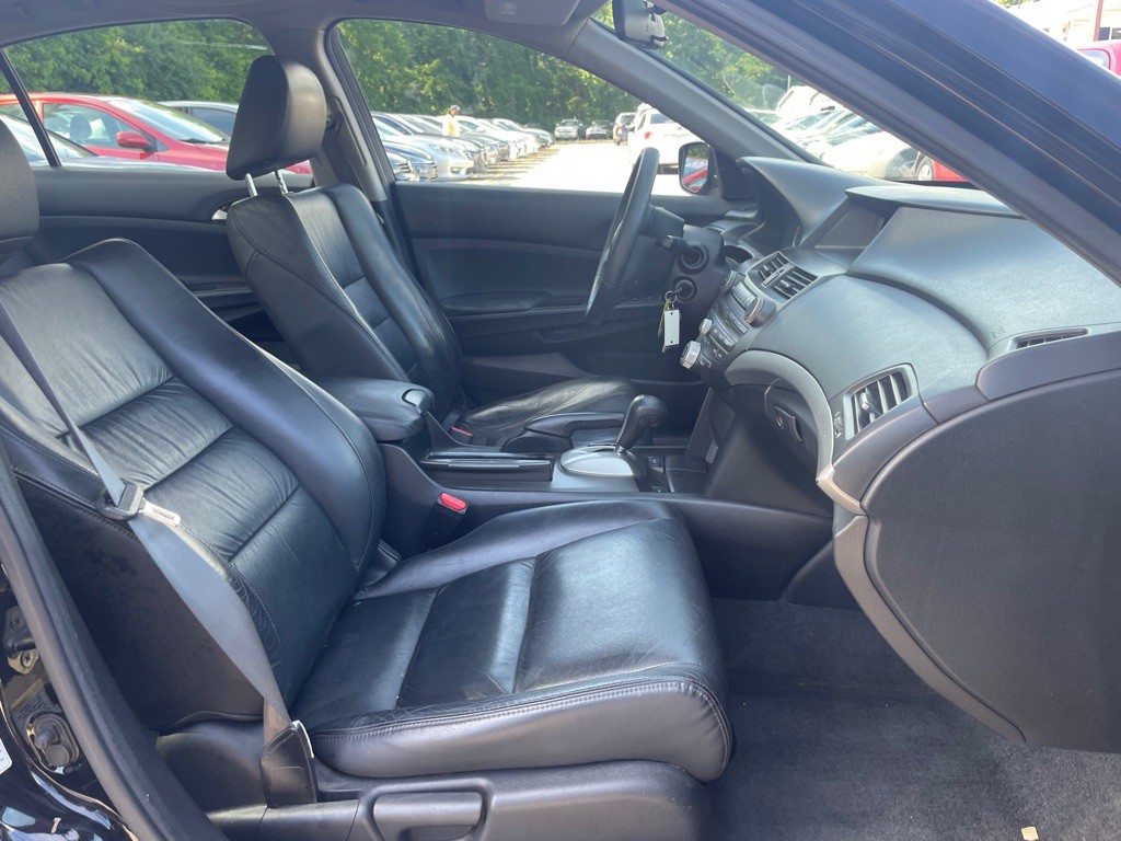 2011 Honda Accord Image 12