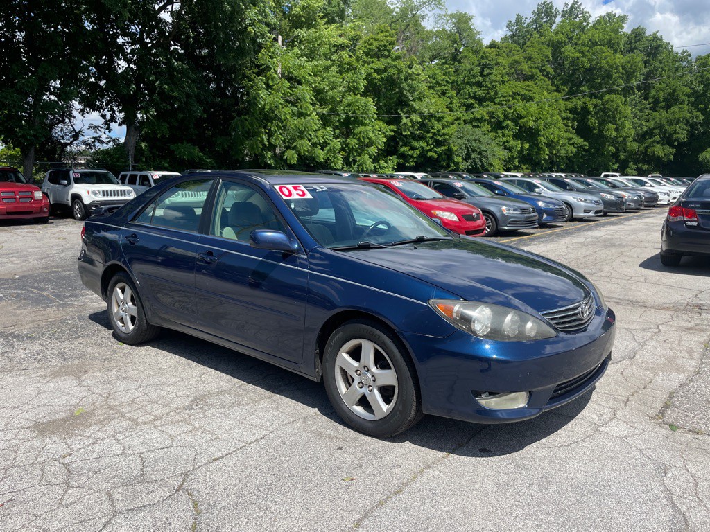 2005 Toyota Camry Image 3