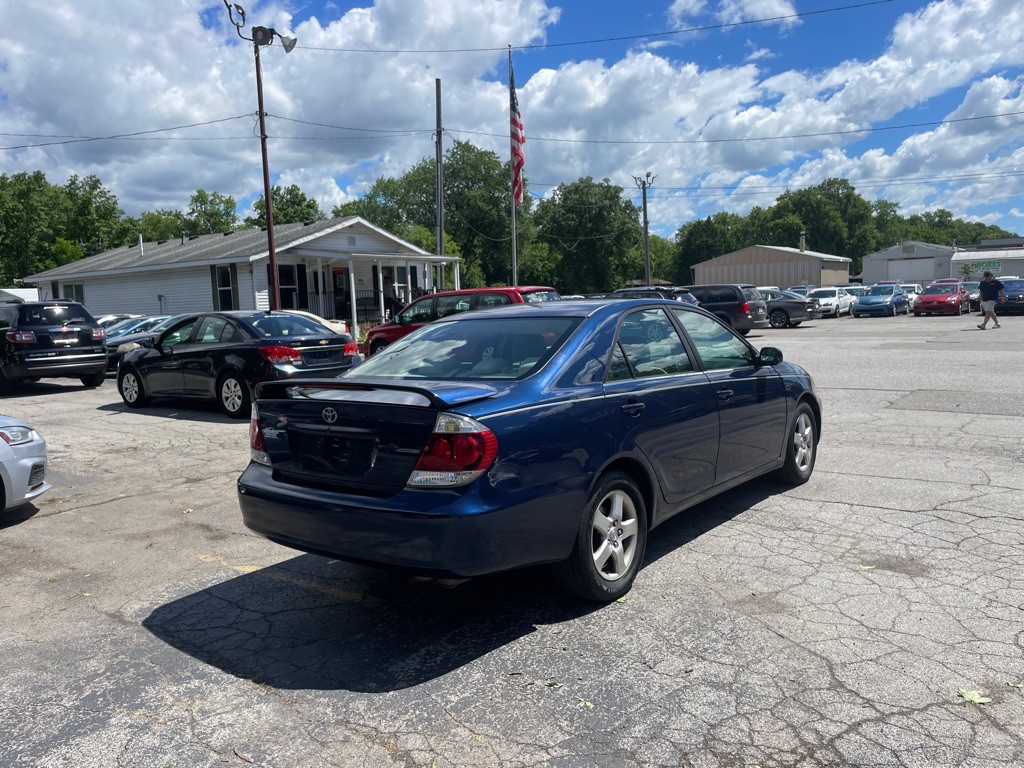 2005 Toyota Camry Image 5