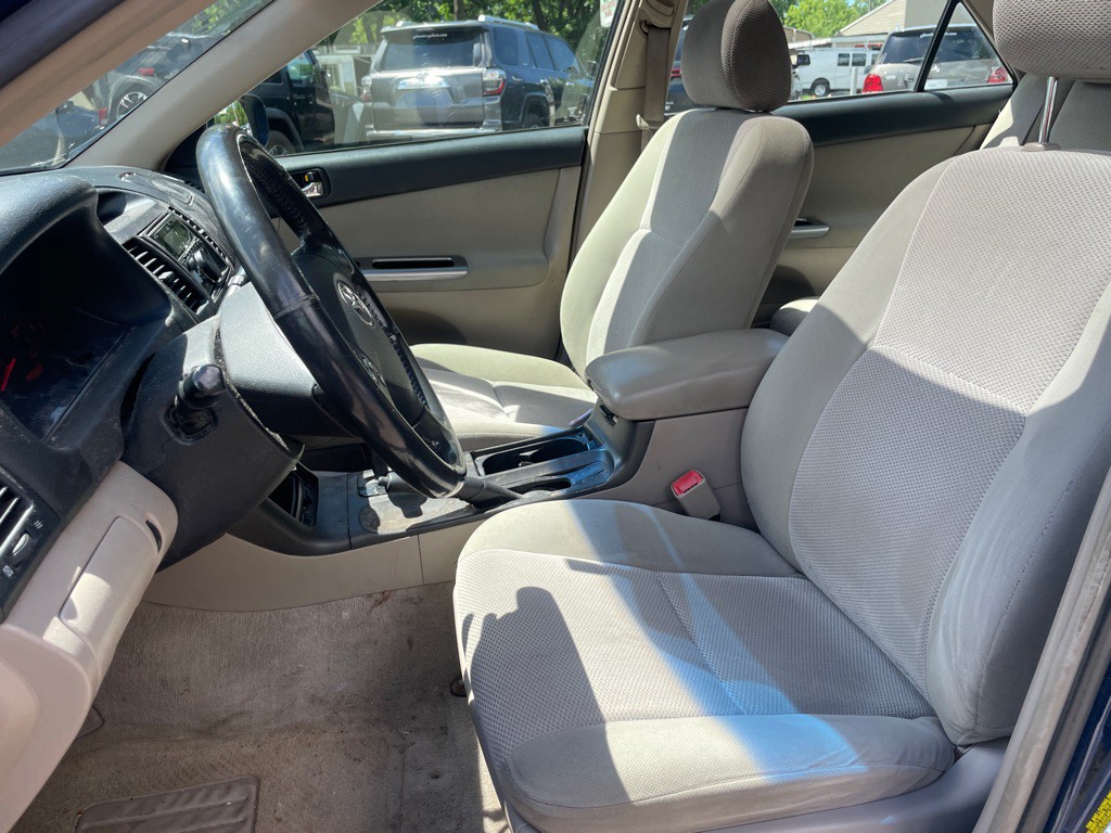 2005 Toyota Camry Image 11