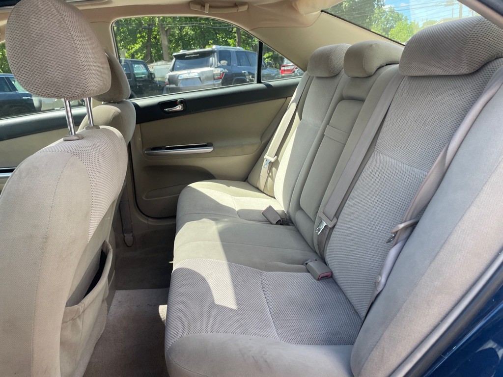 2005 Toyota Camry Image 12