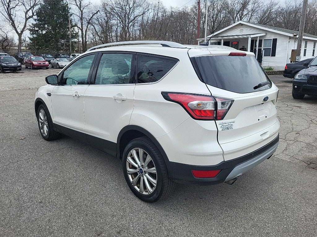 2017 Ford Escape Image 3