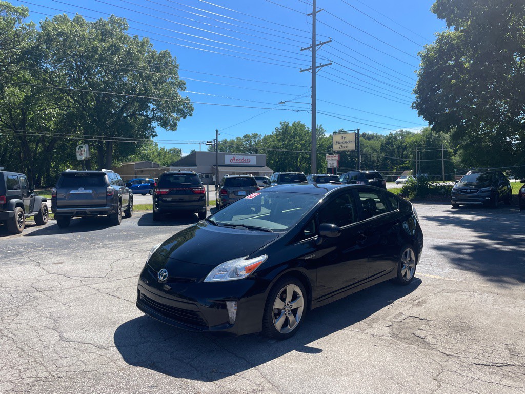2013 Toyota Prius Image 1