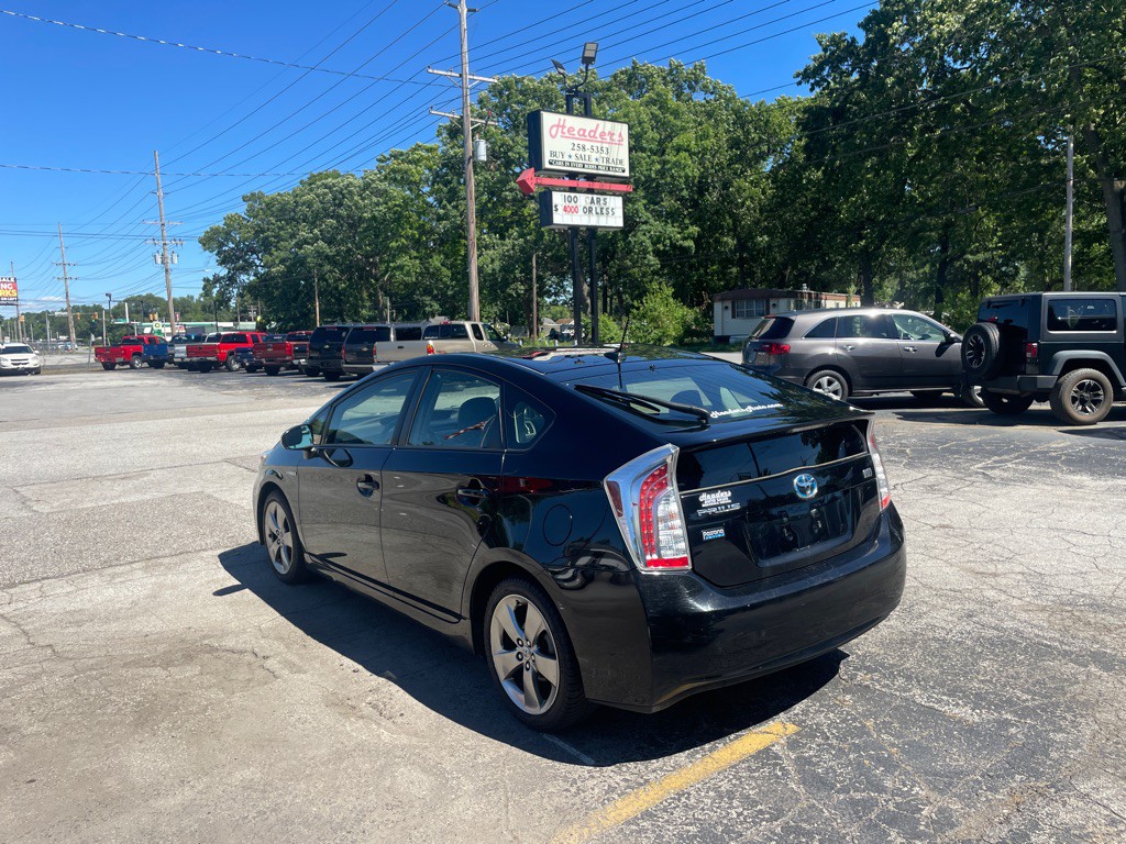 2013 Toyota Prius Image 7