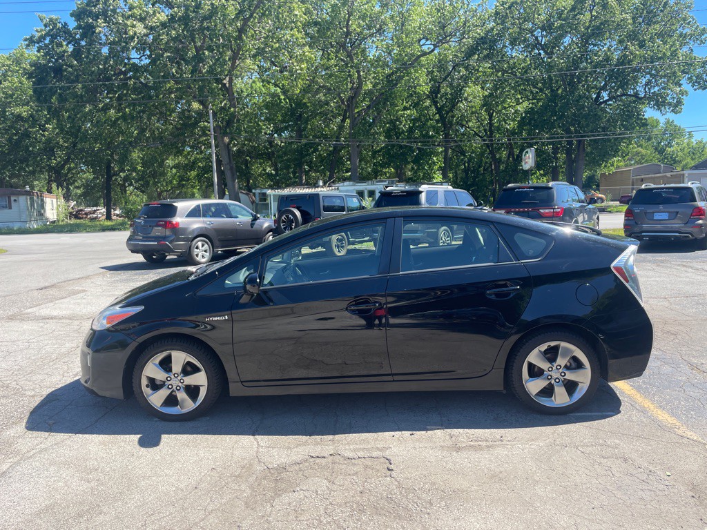 2013 Toyota Prius Image 8