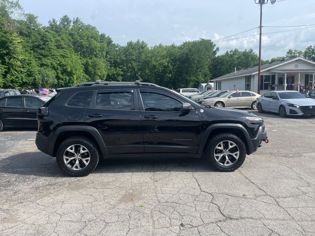 2017 Jeep Cherokee Image 4