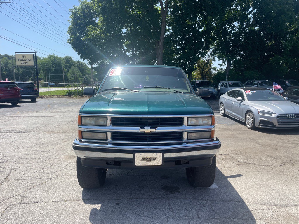 1995 Chevrolet C/K Image 2