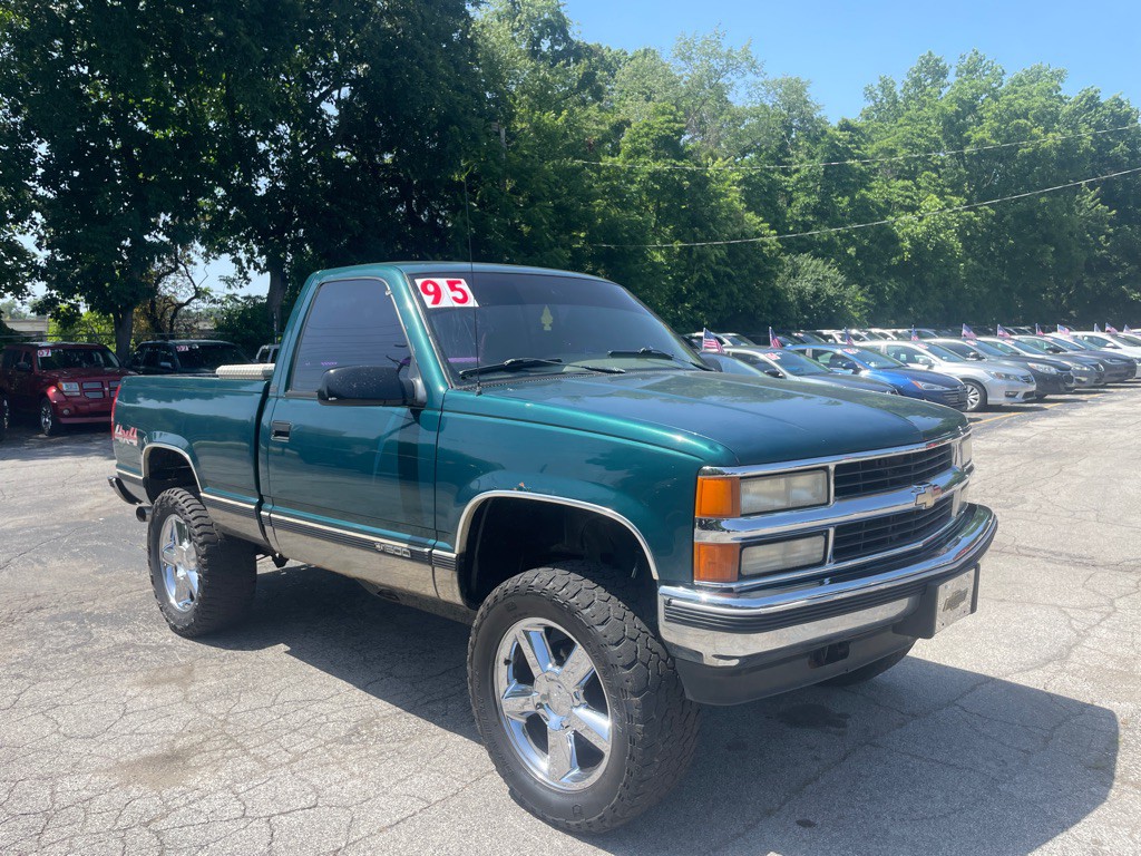 1995 Chevrolet C/K Image 3