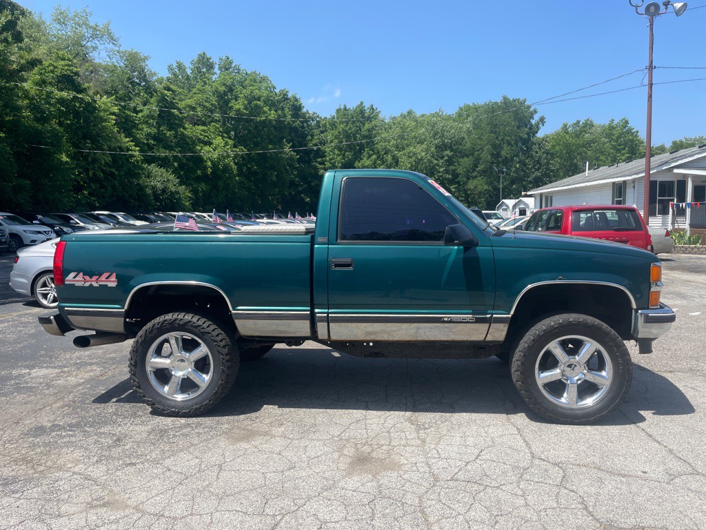 1995 Chevrolet C/K Image 4