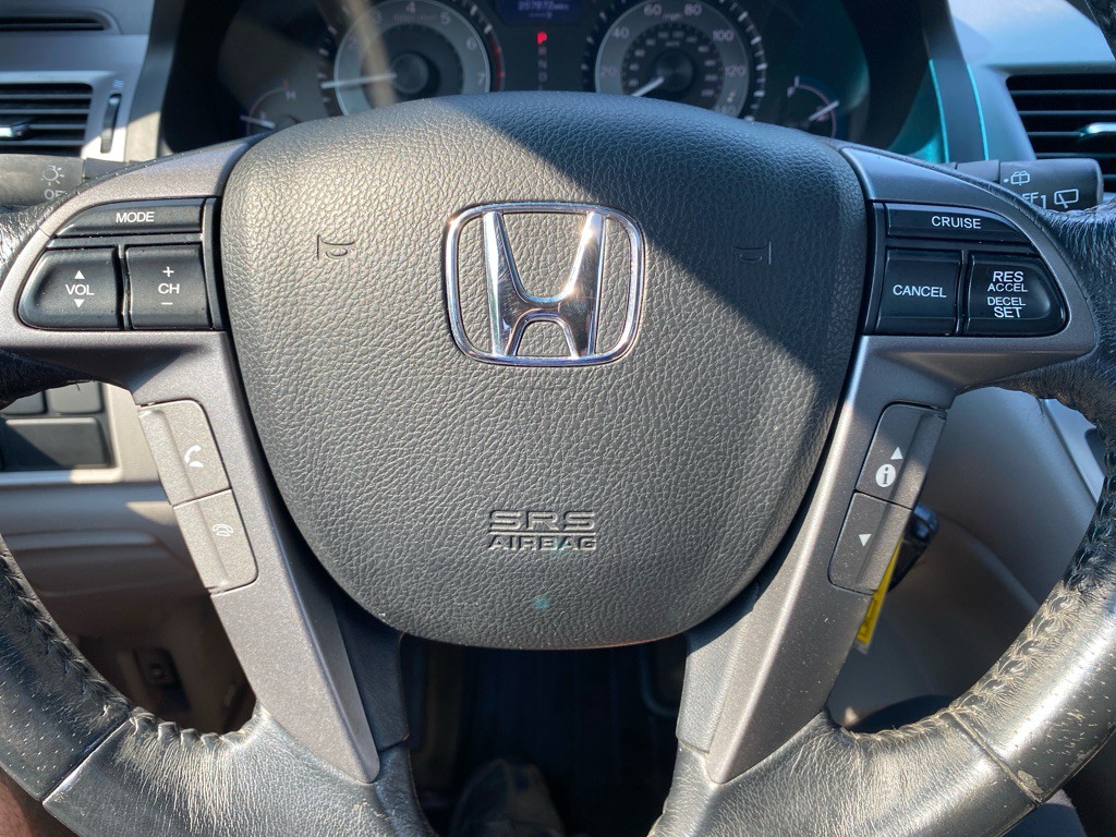 2011 Honda Odyssey Image 15
